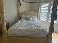 Bedroom set for sale  Berlin