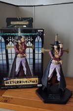 Piece mihawk figur gebraucht kaufen  Duisburg