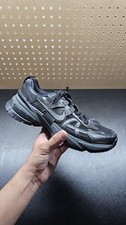 nike shoes woman for sale  Pico Rivera