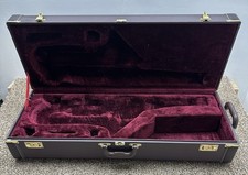 Usado, Estojo de saxofone Jupiter 34” capa dura, interior de veludo vermelho vintage raro comprar usado  Enviando para Brazil