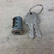 Usado, Apenas trava principal garfo antigo trava de bicicleta AMTRACO para bicicleta vintage NOS comprar usado  Enviando para Brazil