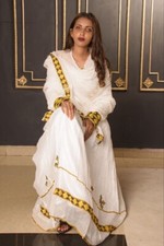 Ethiopian traditional dress d'occasion  Expédié en Belgium