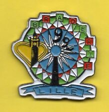 Pin lapel pin d'occasion  Lille-
