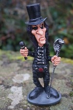 841.7000 figurine chanteur d'occasion  Mamers