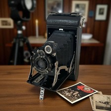 Antica fotocamera soffietto usato  Muggio