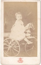 Enfant tricycle cheval d'occasion  Saint-Julien-l'Ars