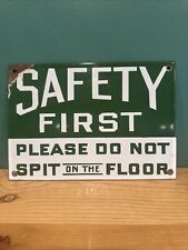 Placa de porcelana Safety First Please Do Not Spit On The Floor - Vintage Original, usado comprar usado Placa de porcelana Safety First Please Do Not Spit On The Floor - Vintage Original, usado comprar usado  Enviando para Brazil