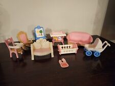 Fisher Price Loving Family 1993 Muebles para Casa de Muñecas Rosa Silla de Bebé Cochecito Babero segunda mano  Embacar hacia Mexico