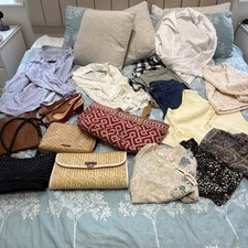 Joblot clothes handbags for sale Joblot clothes handbags for sale  NEWCASTLE UPON TYNE