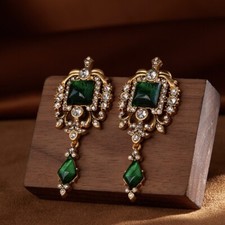 Brincos pendentes vintage de cristal verde – folheados a ouro 18K, enfeites de strass comprar usado  Enviando para Brazil