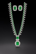 Emerald green necklace for sale  SLOUGH
