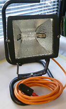 Faro portatile con usato Faro portatile con usato  Italia