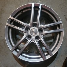 Alufelgen dezent silver gebraucht kaufen  Schmölln