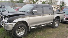 Mitsubishi 200 parts for sale  ULVERSTON