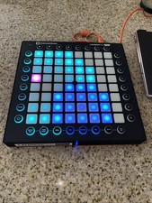 Novation Launchpad Pro música eletrônica 64 grade 8x8 controlador midi na caixa comprar usado  Enviando para Brazil