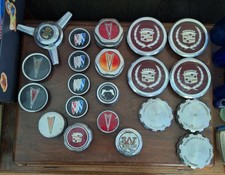 20 cubos centro emblemas vintage medalhões Pontiac Cadillac Chevrolet etc.  comprar usado  Enviando para Brazil