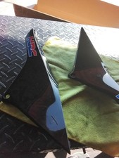 Painéis internos de carenagem 2013 Honda CBR600RR Repsol Edition OEM – Capas de acabamento HRC... comprar usado Painéis internos de carenagem 2013 Honda CBR600RR Repsol Edition OEM – Capas de acabamento HRC... comprar usado  Enviando para Brazil