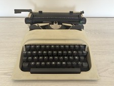Macchina scrivere olivetti usato  Giussano