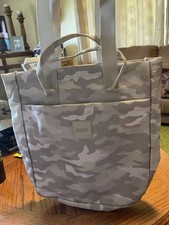 Mochila tote Victoria's Secret rosa conversível cinza camuflada nova sem etiquetas, usado comprar usado  Enviando para Brazil