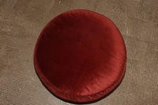 Rotes samt bodenkissen gebraucht kaufen  Solingen