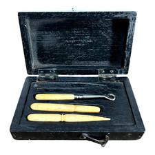 Usado, Ferramentas/instrumentos médicos ósseos antigos antigos vintage com caixa de madeira, colecionáveis comprar usado  Enviando para Brazil