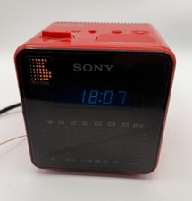 Radio réveil rouge d'occasion  Le Petit-Quevilly