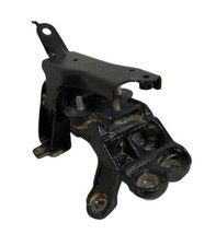 Staffa supporto motore usato Staffa supporto motore usato  Napoli