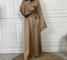 Abaya donna raso usato  Spedire a Italy