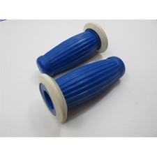 Manopole blu bianche usato Manopole blu bianche usato  Ottaviano