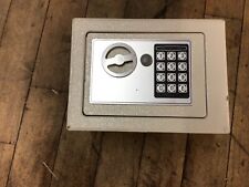 Electronic digital safe for sale  Guntersville