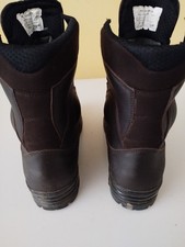 Anfibi militari usato Anfibi militari usato  Verzino