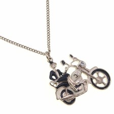 Pre owned chanel d'occasion  Expédié en Belgium