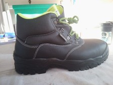 sicurezza scarpe usato  Civitavecchia