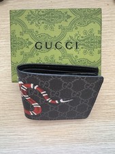 Portafoglio gucci snake usato  Vejano