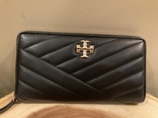 CARTEIRA TORY BURCH KIRA CHEVRON ACOLCHOADA COURO PRETO ZÍPER CONTINENTAL NOVA comprar usado  Enviando para Brazil