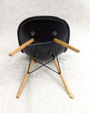 Usado,  Cadeira lateral Vitra Eames D5W miniatura jantar 1950 design museu coleção  comprar usado  Enviando para Brazil