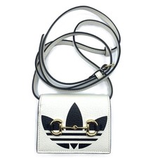 Carteira de ombro Gucci x Adidas Horsebit branca x preta 702248 feminina classificação A usada comprar usado Carteira de ombro Gucci x Adidas Horsebit branca x preta 702248 feminina classificação A usada comprar usado  Enviando para Brazil