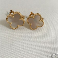 Van Cleef & Arpels 18K Yellow Gold White Mother of Pearl Women's Earrings comprar usado  Enviando para Brazil