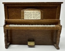 Usado, Móveis de madeira vintage em miniatura para piano para casa de bonecas comprar usado  Enviando para Brazil