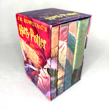 Usado, Harry Potter: J.K. Rowling Hardcover Box Set with First Four Books 1-4 1999 VG+ comprar usado  Enviando para Brazil
