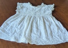 Ancienne robe baptême d'occasion  Néris-les-Bains