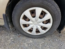 Tampa de roda usada serve: 2009 Toyota Corolla 15`` roda 8 raios grau B comprar usado  Enviando para Brazil