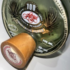 Usado, Garrafa de barril de vidro Farias Tequila. Ótimo topper de bar. Frasco perfeito para reabastecer comprar usado  Enviando para Brazil
