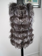 Colete/jaqueta gilet Farmed Ranch prata real pele de raposa tamanho UK8-10 US4-6 comprar usado Colete/jaqueta gilet Farmed Ranch prata real pele de raposa tamanho UK8-10 US4-6 comprar usado  Enviando para Brazil