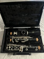 clarinete vito comprar usado clarinete vito comprar usado Enviando para Brazil