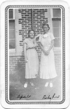 FOTOGRAFIA ENCONTRADA vintage bw OPAL AND RUBY LEE retrato original JD 13 18 G comprar usado FOTOGRAFIA ENCONTRADA vintage bw OPAL AND RUBY LEE retrato original JD 13 18 G comprar usado  Enviando para Brazil