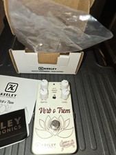Pedal Keeley Verbo Trem Eddie Heinzelman Reverb/Tremolo comprar usado Pedal Keeley Verbo Trem Eddie Heinzelman Reverb/Tremolo comprar usado  Enviando para Brazil