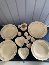 Conjunto de 13 peças PFALTZGRAFF "Remembrance". Tigelas de macarrão, shakers S/P, sacola de chá e pratos de aplicativo comprar usado  Enviando para Brazil