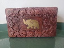 Boite bois sculptée d'occasion  Réalmont