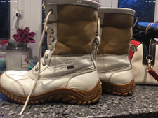 Ugg adirondacks 6.5 for sale  PEVENSEY
